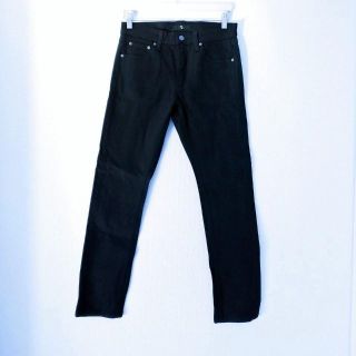 ユニクロ(UNIQLO)のユニクロ +J セルビッジストレートジーンズ 25 BLACK(デニム/ジーンズ)