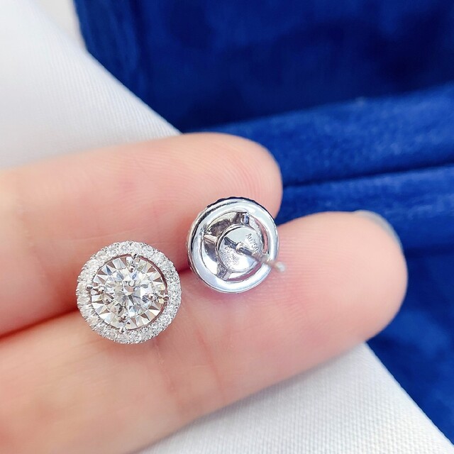 天然ダイヤモンドピアス0.8ct k18の通販 by 天然ダイヤモンド&パール's