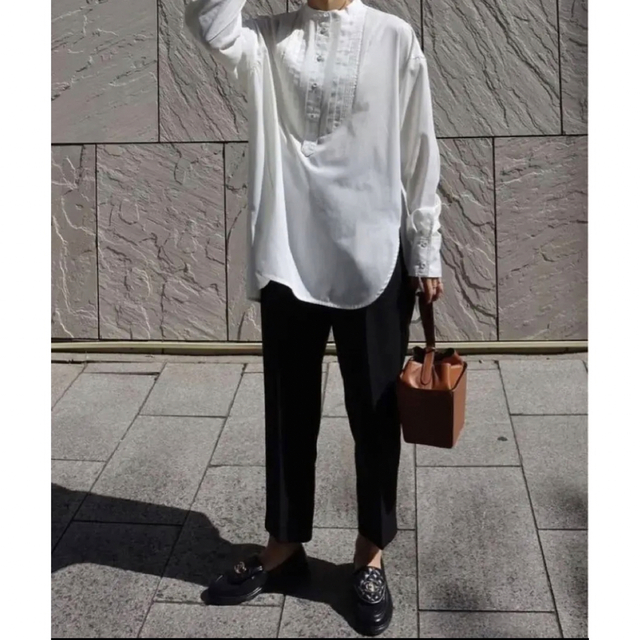 Drawer(ドゥロワー)のmachatt マチャット タキシードドレスシャツ　ホワイト レディースのトップス(シャツ/ブラウス(長袖/七分))の商品写真