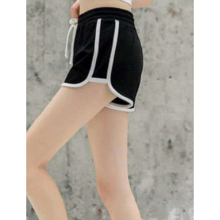コロ助様　ショートパンツ ルームウェア ヨガウェア ルームパンツ　レディースM(ショートパンツ)