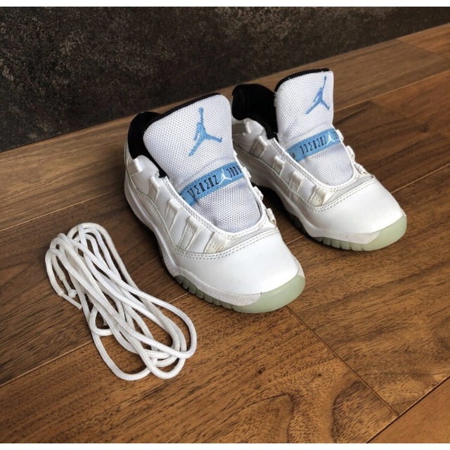 Jordan Brand（NIKE）(ジョーダン)の早い者勝ち！NIKE JORDAN 11 RETRO LOW (18センチ) キッズ/ベビー/マタニティのキッズ靴/シューズ(15cm~)(スニーカー)の商品写真