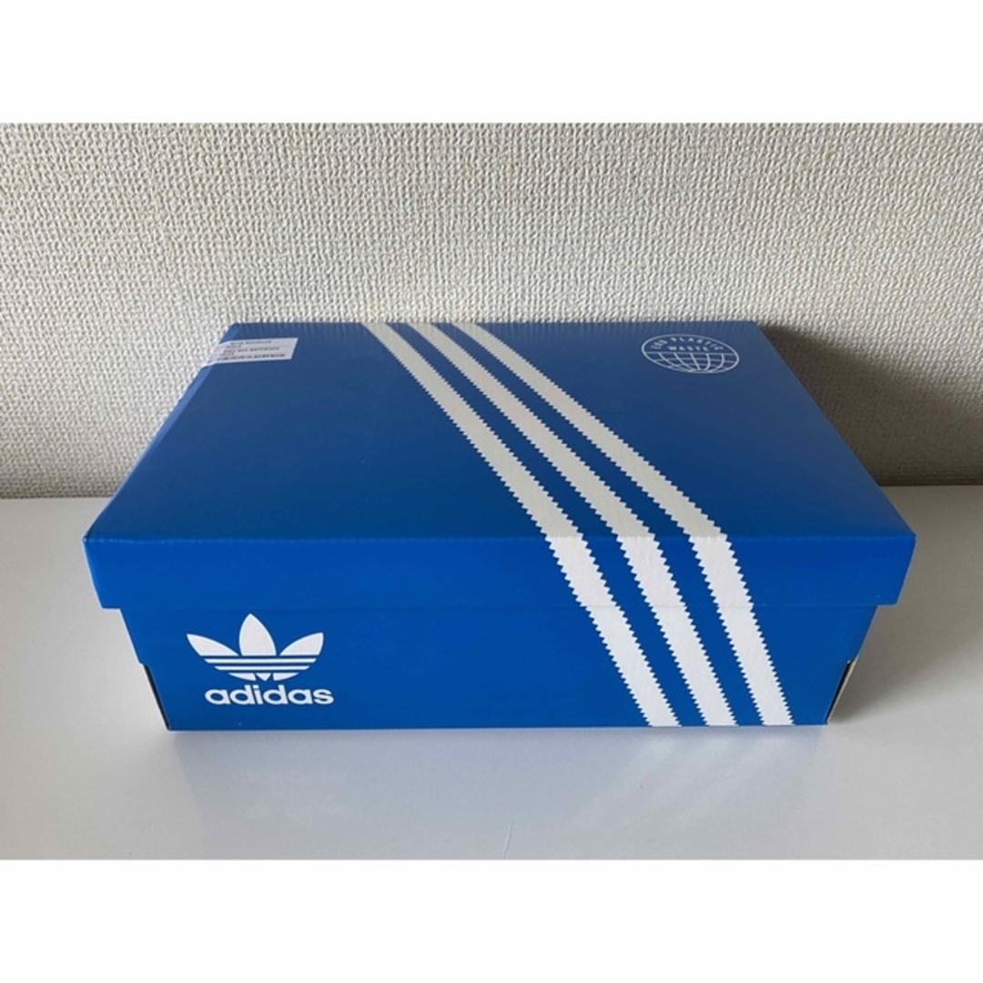 adidas(アディダス)のアディダス スタンスミス ホワイト/オールモスト ライム 新品　24.5cm レディースの靴/シューズ(スニーカー)の商品写真