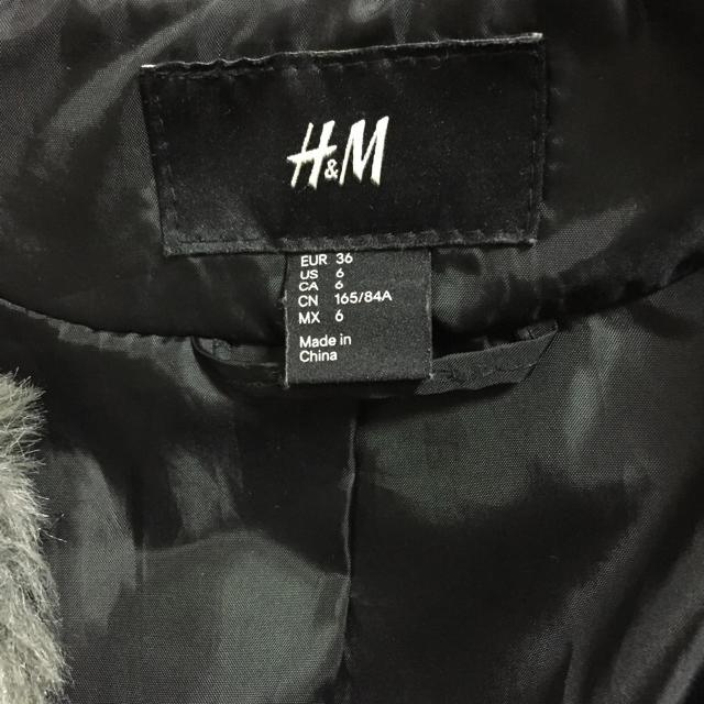 H&M(エイチアンドエム)のH&M フェイクファージャケット レディースのジャケット/アウター(毛皮/ファーコート)の商品写真