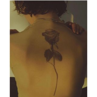 Ameri VINTAGE - MEDI FLOWER TATTOO SHEER TOPの通販 by