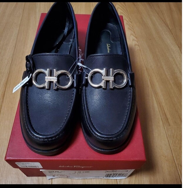 Salvatore Ferragamo - 新品未使用。フェラガモ ローファー 黒