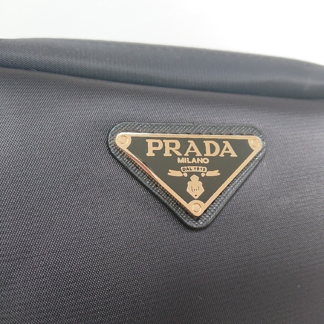 PRADA(プラダ)のPRADA  プラダ   ノベルティ ポーチ   コスメポーチ    非売品 レディースのファッション小物(ポーチ)の商品写真