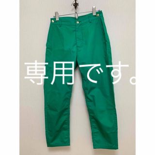 アーバンリサーチロッソ(URBAN RESEARCH ROSSO)のアーバンリサーチ ロッソ　カラーパンツ　グリーン(クロップドパンツ)