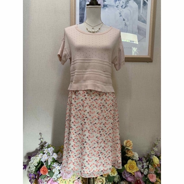 【新品タグ付き】VICTOIRE  優しい透明感と可愛らしさのＡラインスカート レディースのスカート(ロングスカート)の商品写真