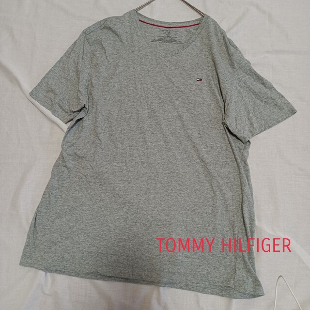 TOMMY HILFIGER(トミーヒルフィガー)のトミーヒルフィガー　ビッグサイズ　ワンポイントロゴ刺繍　大きいサイズ　シンプル メンズのトップス(Tシャツ/カットソー(半袖/袖なし))の商品写真