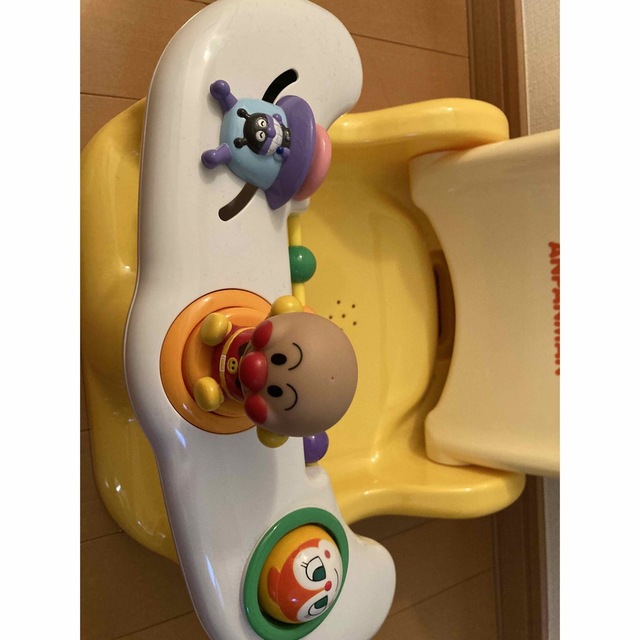 アンパンマン　おふろチェア キッズ/ベビー/マタニティのおもちゃ(お風呂のおもちゃ)の商品写真