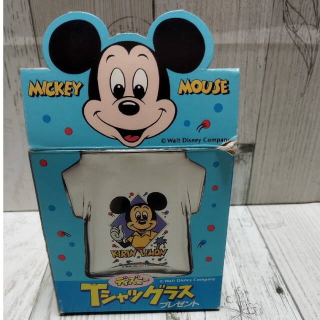 Disney(ディズニー)の昭和レトロ【ミッキーTシャツグラス】🥤 エンタメ/ホビーのおもちゃ/ぬいぐるみ(キャラクターグッズ)の商品写真