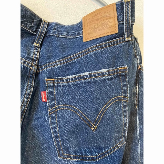 Levi's(リーバイス)のLevi's リーバイス　ストレートデニム　骨スト レディースのパンツ(デニム/ジーンズ)の商品写真