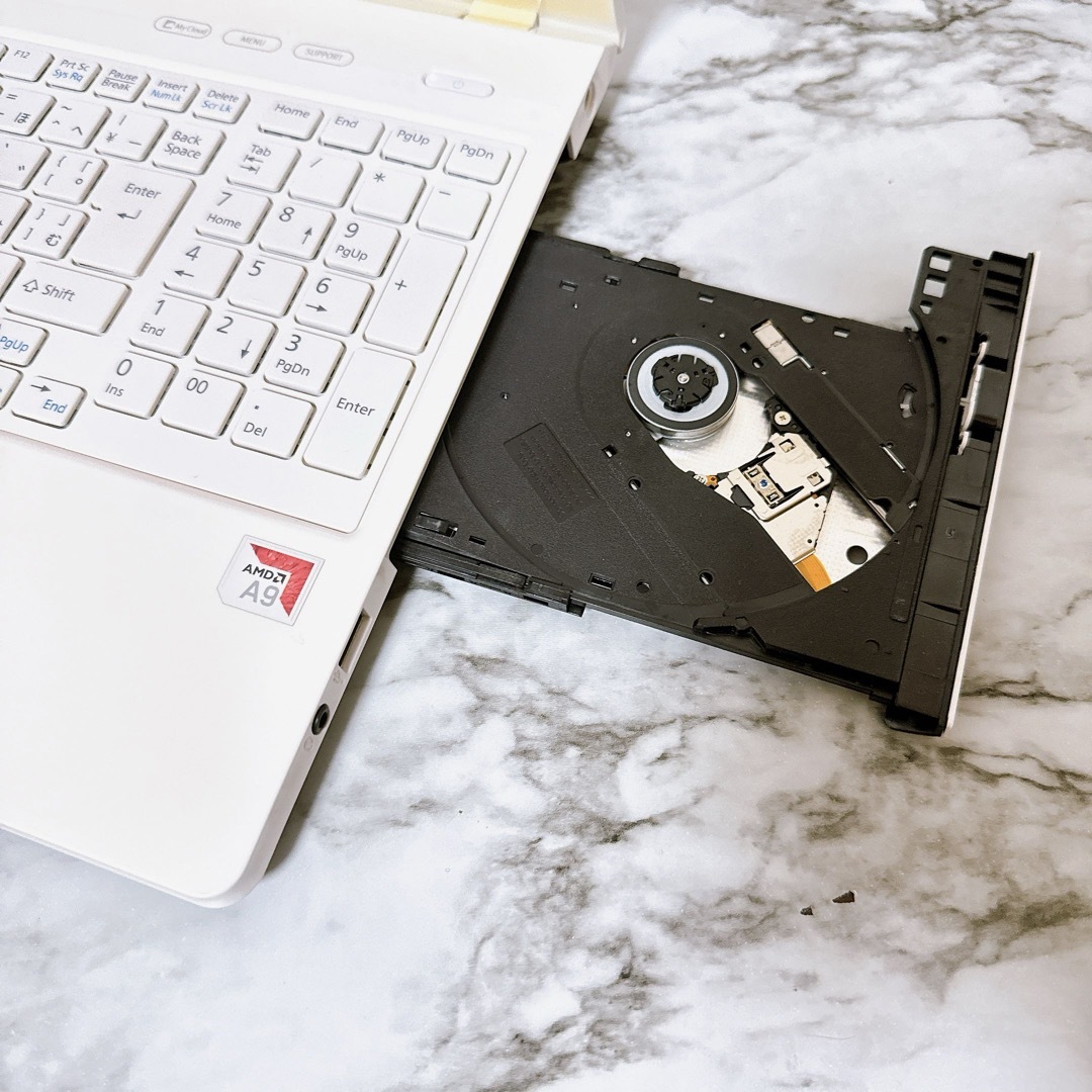 富士通 - 1台限定✨快適メモリ12GB&SSD1TB‼すぐ使える薄型ノート