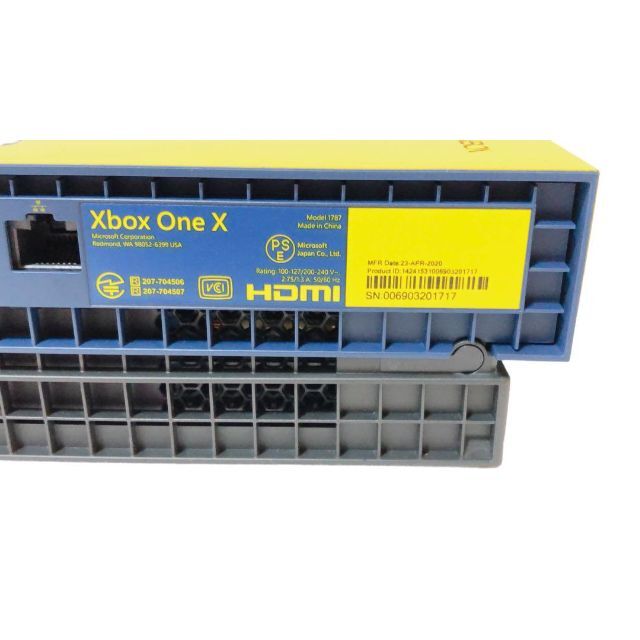 極美品 Xbox One X サイバーパンク2077 リミテッド エディション