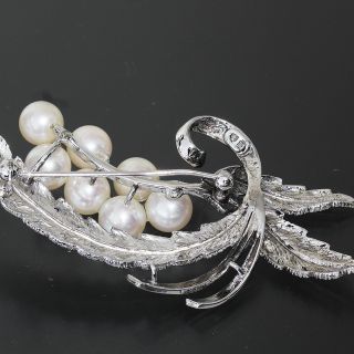 ポケットいっぱい ミキモト MIKIMOTO アコヤパール7玉 ブローチ