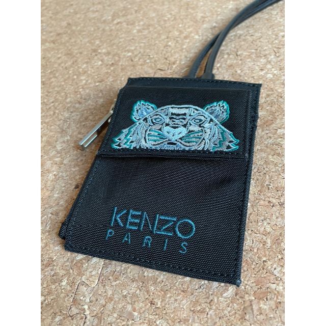 KENZO(ケンゾー)のKENZO タイガー刺繍ストラップカードホルダー メンズのファッション小物(コインケース/小銭入れ)の商品写真