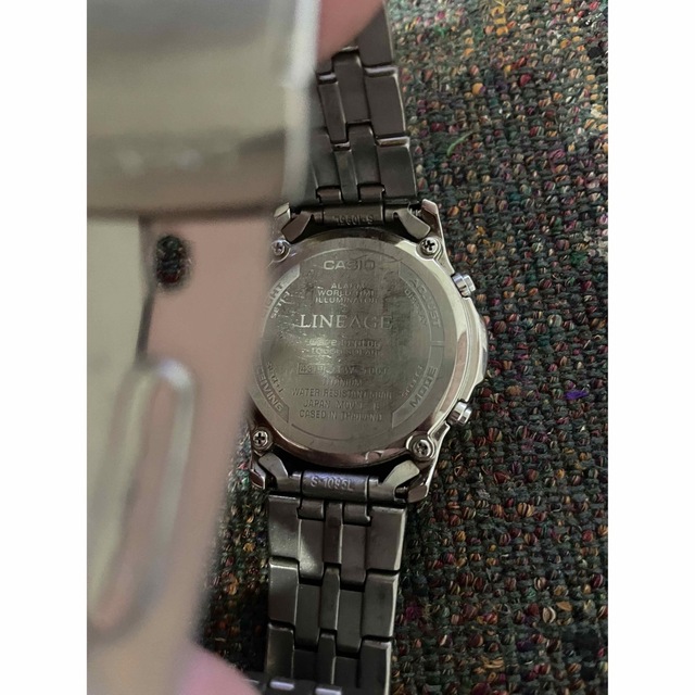 CASIO(カシオ)のカシオCASIO電波ソーラー腕時計LCW-100Tチタン　 メンズの時計(腕時計(アナログ))の商品写真