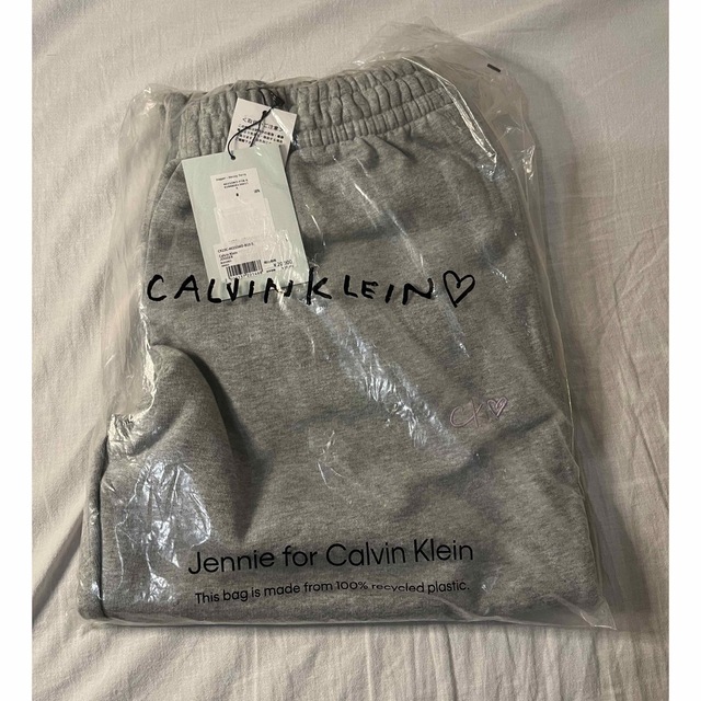 Jennie for Calvin Klein フレンチテリード(スウェット)-
