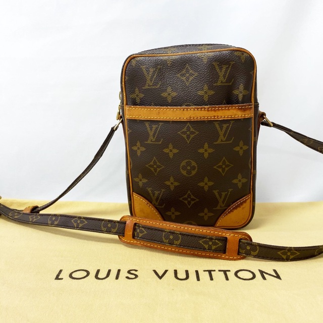 LOUIS VUITTON ルイヴィトン ダヌーブ モノグラム ショルダーバッグ