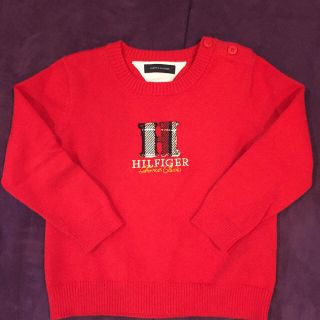 トミーヒルフィガー(TOMMY HILFIGER)のニット赤色 90センチ(ニット)