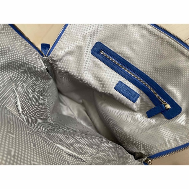 Trussardi(トラサルディ)のLA バーニーズ購入　トラサルディ　ブルー　バッグ メンズのバッグ(トートバッグ)の商品写真