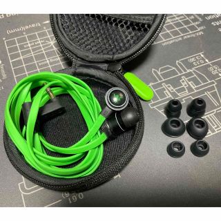 レイザー(Razer)のRazer Hammerhead V2 ゲーミングイヤホン(ヘッドフォン/イヤフォン)