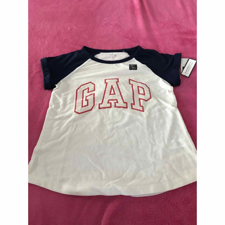 ギャップキッズ(GAP Kids)の新品☆GAPkids☆GAPロゴTシャツ☆130㎝(Tシャツ/カットソー)