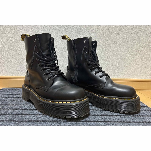 Dr.Martens(ドクターマーチン)のDr.Martens  ドクターマーチン　8ホール　厚底ブーツ メンズの靴/シューズ(ブーツ)の商品写真