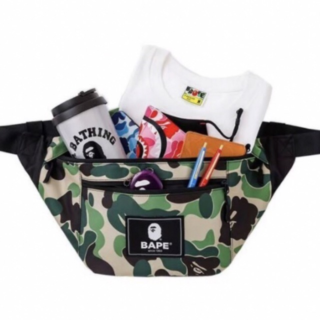 A BATHING APE(アベイシングエイプ)の新商品☀️アベイシング エイプ ボディバッグ 付録 迷彩 メンズのバッグ(ボディーバッグ)の商品写真
