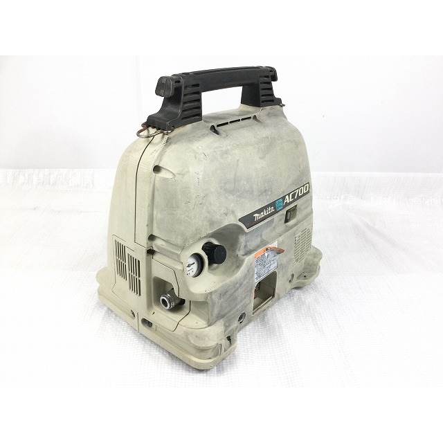 ☆品☆makita マキタ 常圧 エアコンプレッサ AC700 50-60Hz ハンディ エアーコンプレッサー 100V 内装/建築 71550 