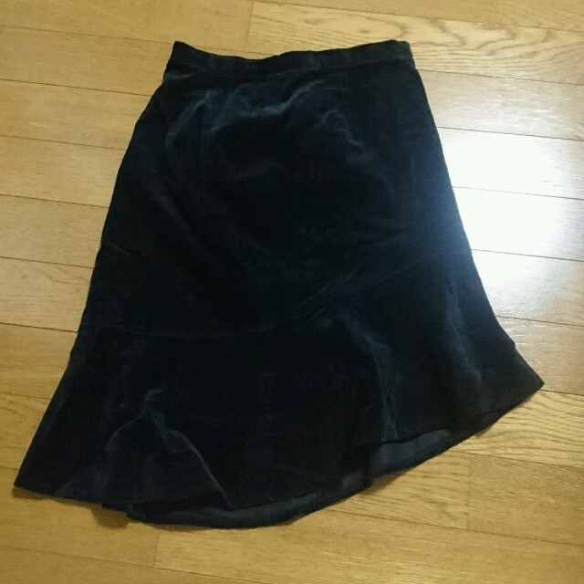NICOLE(ニコル)のzelda アシンメトリースカート Mサイズ ニコル レディースのスカート(ひざ丈スカート)の商品写真