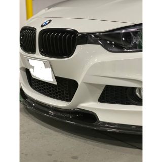 BMW F30 F31 ナンバープレートベース 汎用(車種別パーツ)