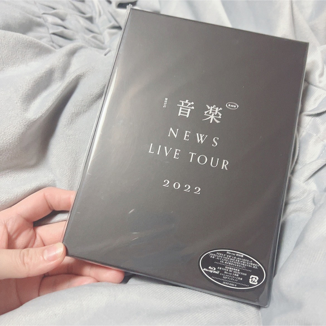 Blu-rayの通販　TOUR　音楽（初回盤）　NEWS　NEWS　2022　LIVE　by　りーた☆'s　shop｜ニュースならラクマ