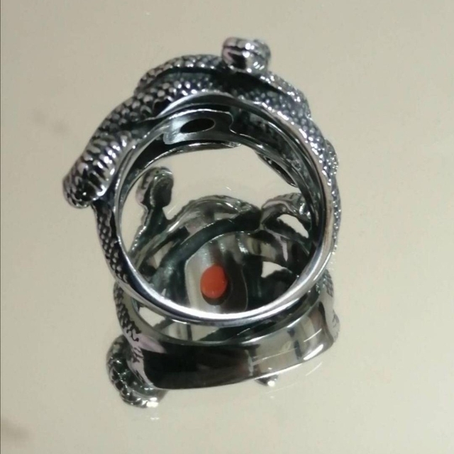 【SALE】リング メンズ ダブル スネーク レッド 赤目 蛇 指輪 20号 メンズのアクセサリー(リング(指輪))の商品写真