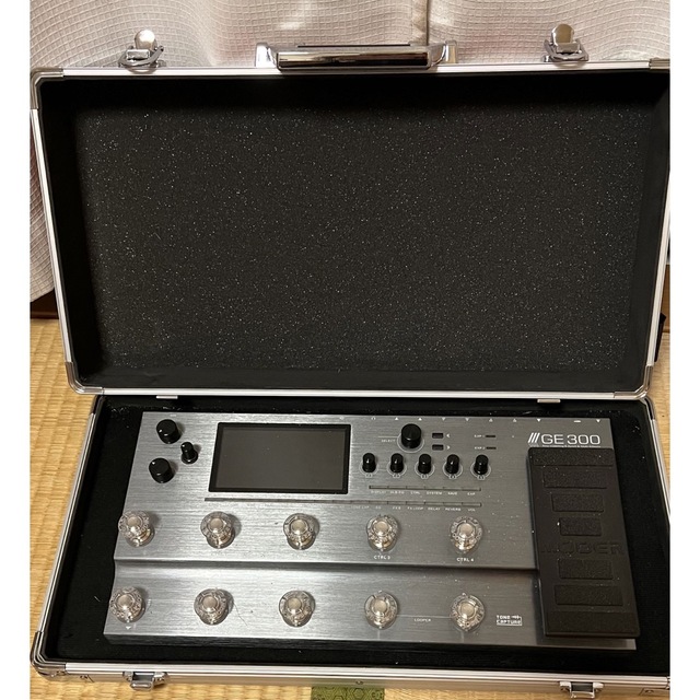 mooer GE300 マルチエフェクター動作確認済　新品ケース付き 楽器のギター(エフェクター)の商品写真