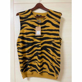 STUSSY - STUSSY TIGER PRINTED SWEATER VESTの通販 by 桃太郎の戦利品