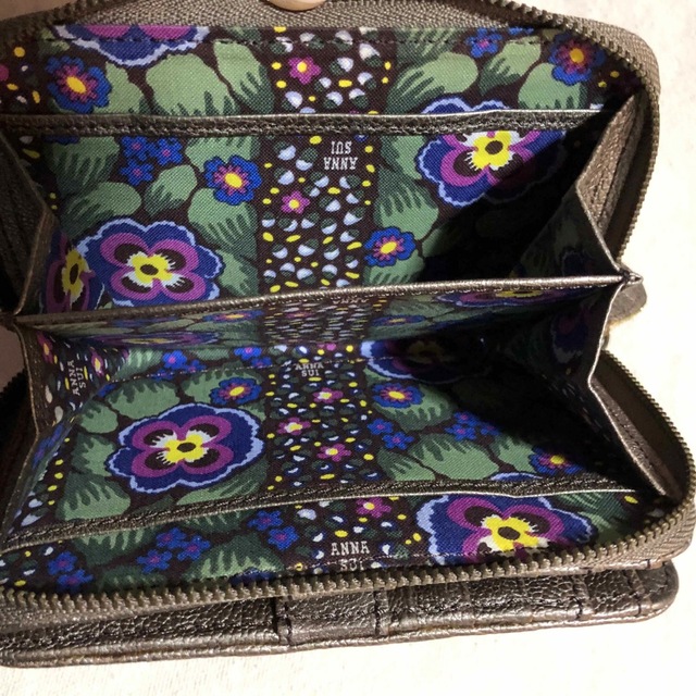 ANNA SUI アナスイ ANNA SUI ブロンズ 二つ折り財布 美品の通販 by
