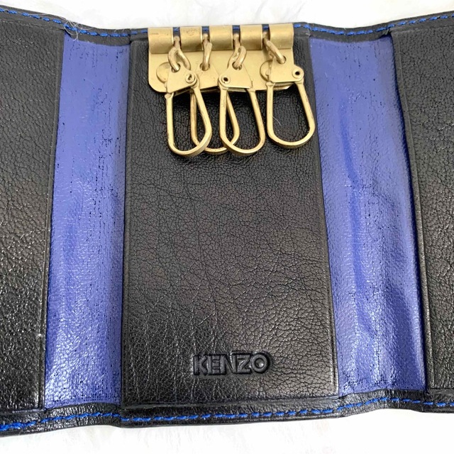 KENZO(ケンゾー)のKENZO ケンゾー ロゴ三つ折りレザーキーケース ブラック×ブルー メンズのファッション小物(キーケース)の商品写真