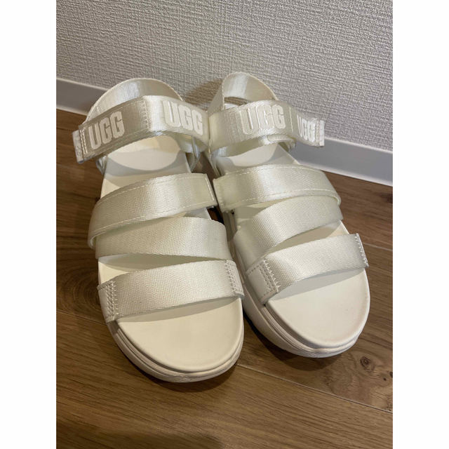 UGG 1118499 LA SHORES ショアーズ サンダル23cm