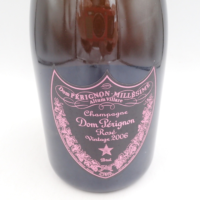 Dom Pérignon(ドンペリニヨン)のドンペリニヨン ロゼ 2006 750ml 12.5%【U1】 食品/飲料/酒の酒(シャンパン/スパークリングワイン)の商品写真