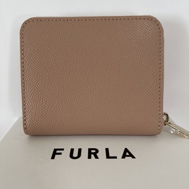 【新品 未使用】FURLA ジップアラウンド 折財布 ムーンストーン