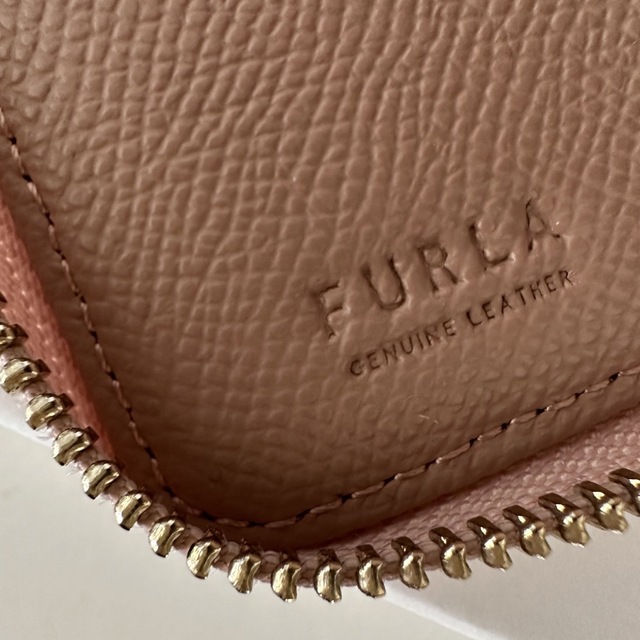 【新品 未使用】FURLA ジップアラウンド 折財布 ムーンストーン