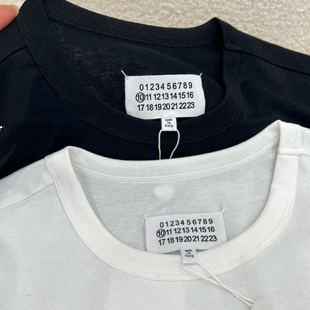 MaisonMargiela レギュラーフィットコットンロゴ Tシャツ-