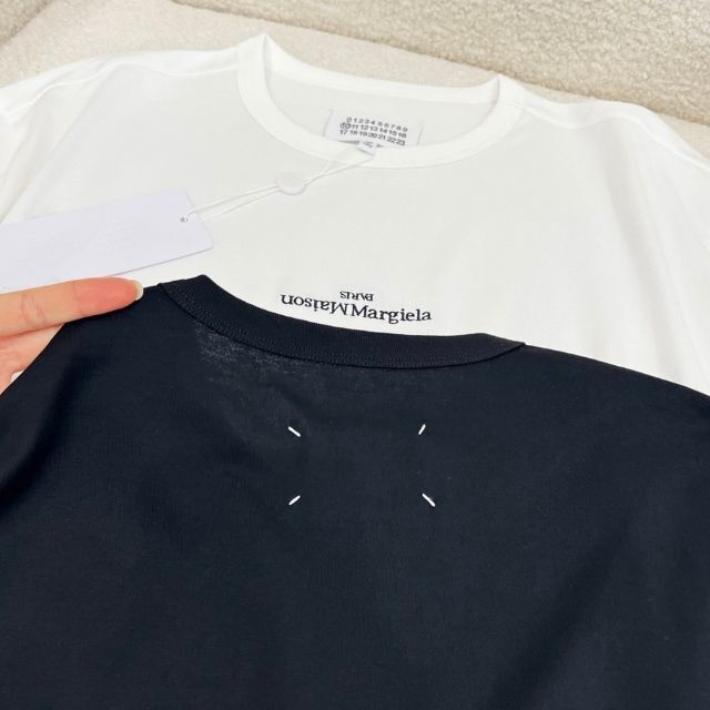 MaisonMargiela レギュラーフィットコットンロゴ Tシャツ-