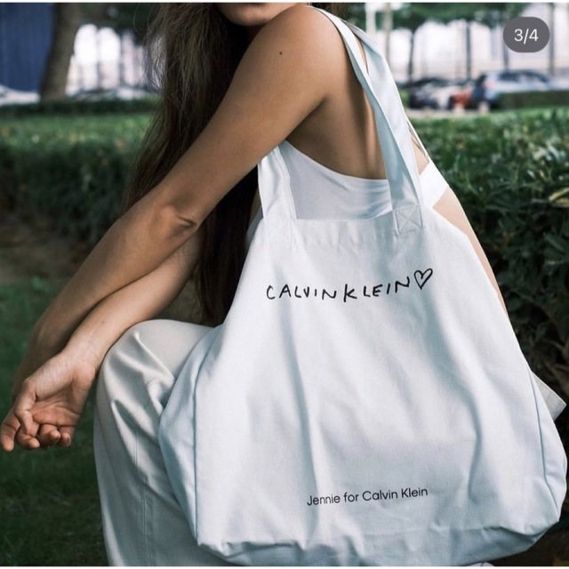 Jennie for CalvinKleinトートバッグ - トートバッグ