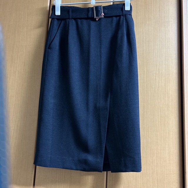 BOSCH(ボッシュ)の麻調ネイビースカート レディースのスカート(ひざ丈スカート)の商品写真