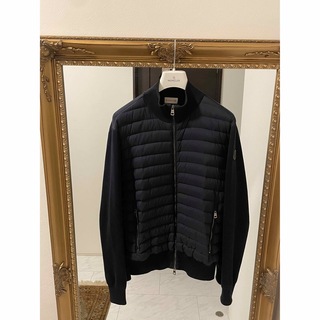 モンクレール(MONCLER)の2022年購入モンクレール★現行ハイブリッドダウンL★レザーワッペン極美品(ダウンジャケット)