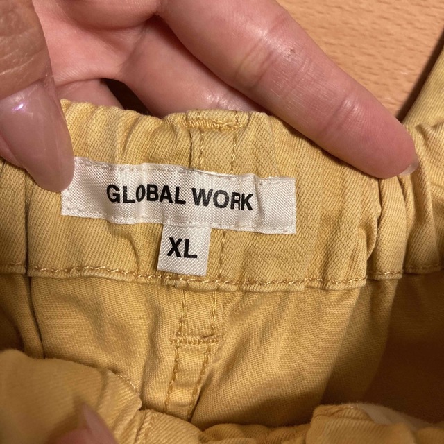 GLOBAL WORK(グローバルワーク)のGLOBAL WORK ハーフパンツ ズボン 黄色パンツ 120~130 XL キッズ/ベビー/マタニティのキッズ服男の子用(90cm~)(パンツ/スパッツ)の商品写真