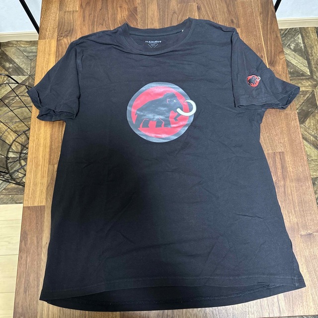 Mammut(マムート)のマムート　MAMMUT Tシャツ　黒　XLサイズ メンズのトップス(Tシャツ/カットソー(半袖/袖なし))の商品写真