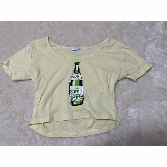 GYDA(ジェイダ)のGyda Sprite クロップトップス レディースのトップス(Tシャツ(半袖/袖なし))の商品写真